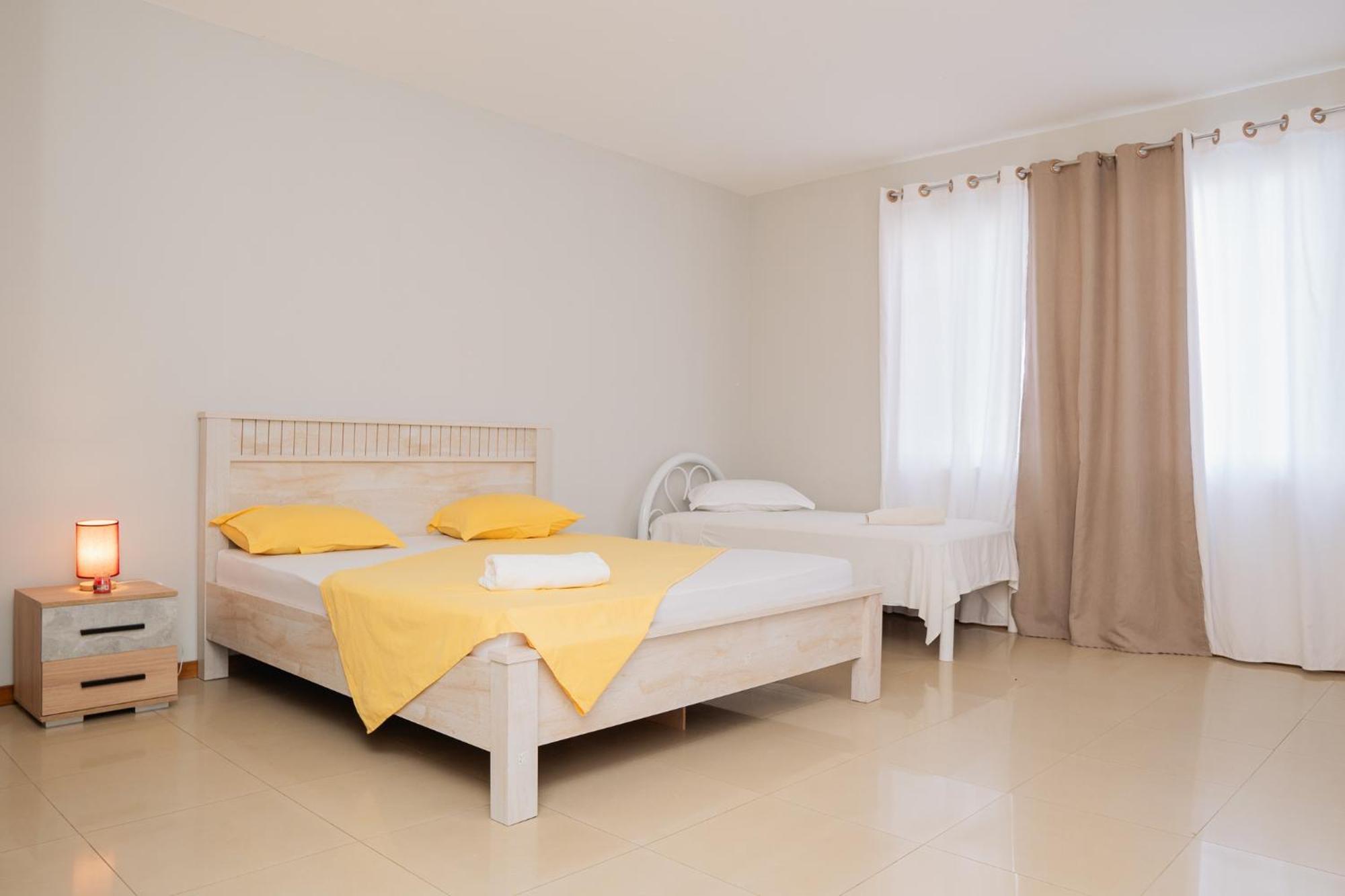 Praia Guest House Extérieur photo