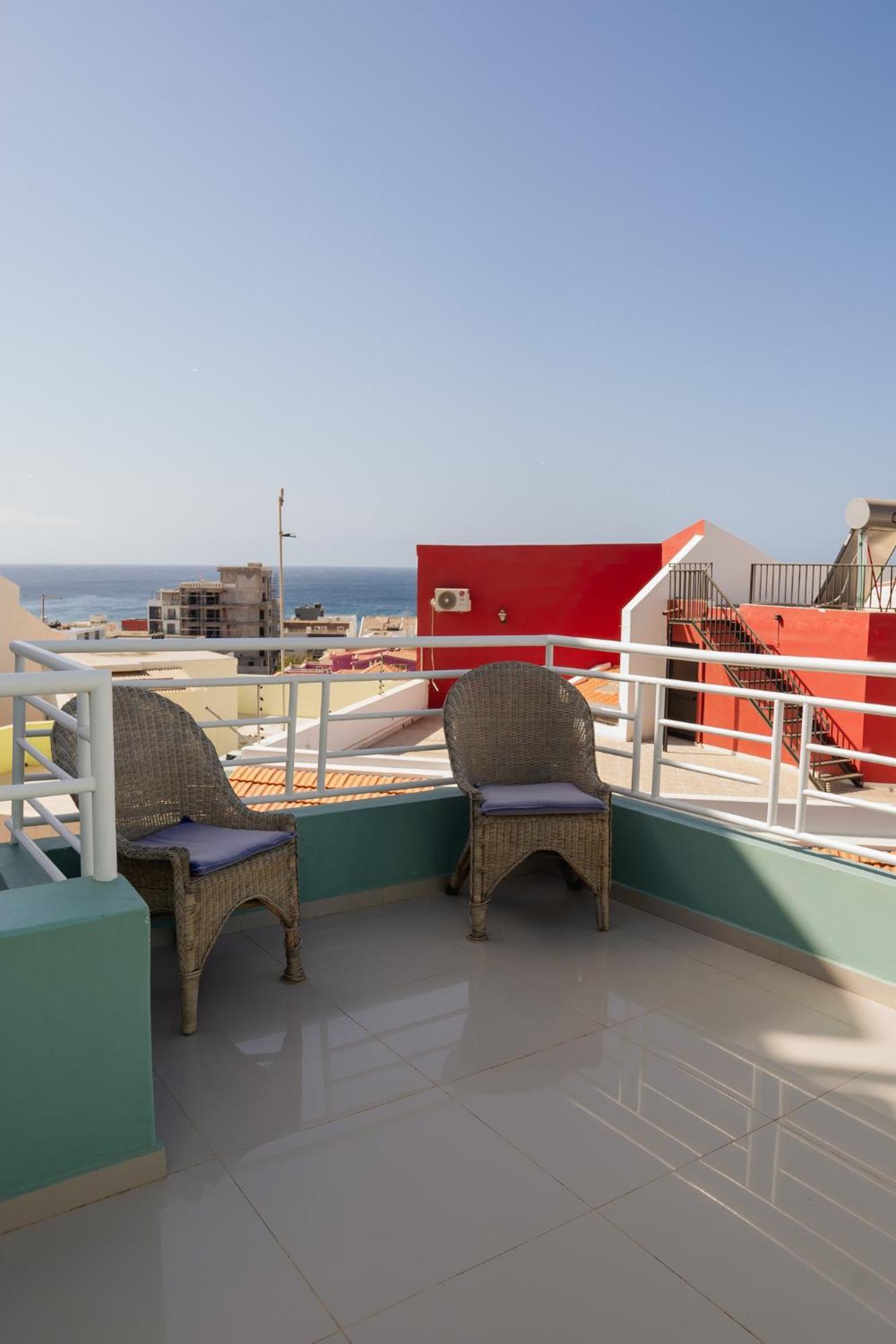 Praia Guest House Extérieur photo
