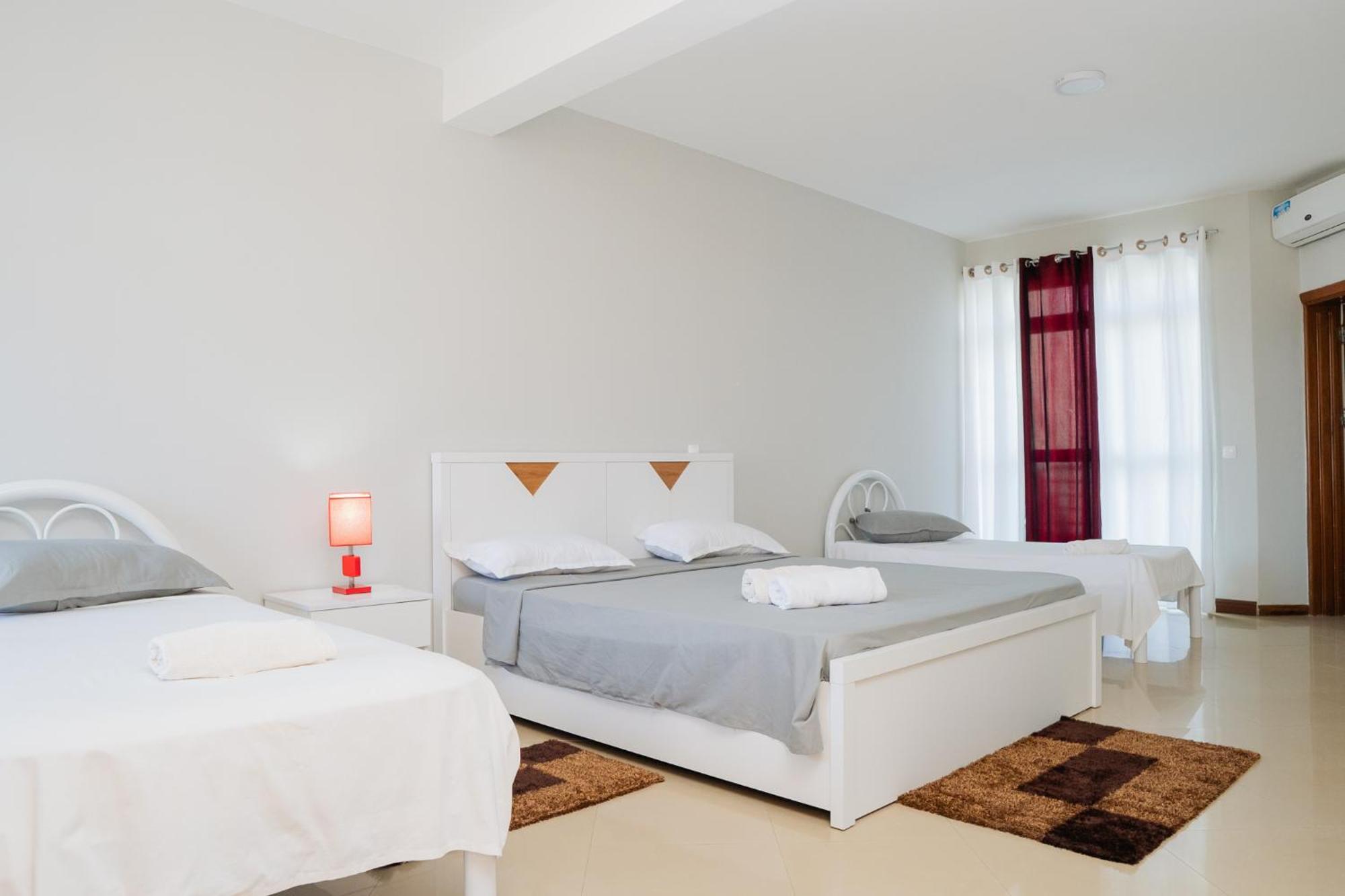 Praia Guest House Extérieur photo